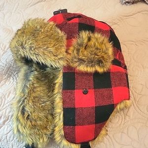 NWT Igloo Plaid Trapper Hat